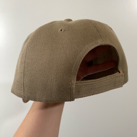 Labrador Retriever Dog Cap in Tan Embroidered Velcro Adjustable - Picture 4 of 5